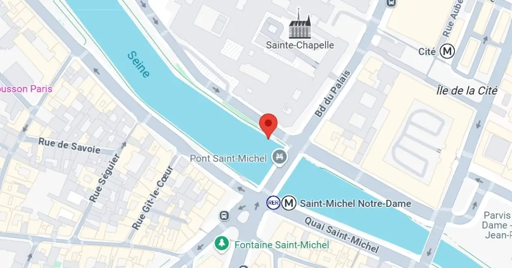 Seine River panoramic cruise from the Notre Dame area